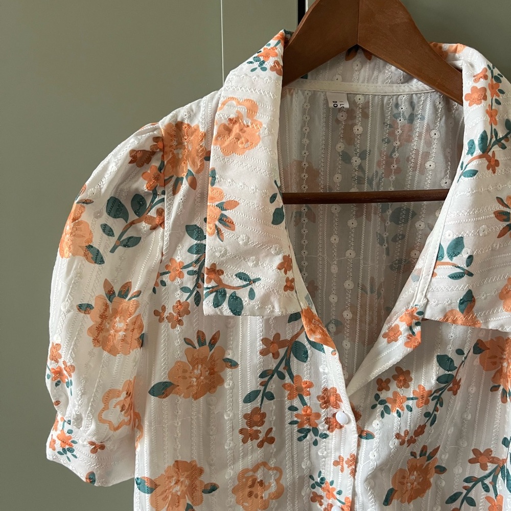 Floral puff sleeve blouse